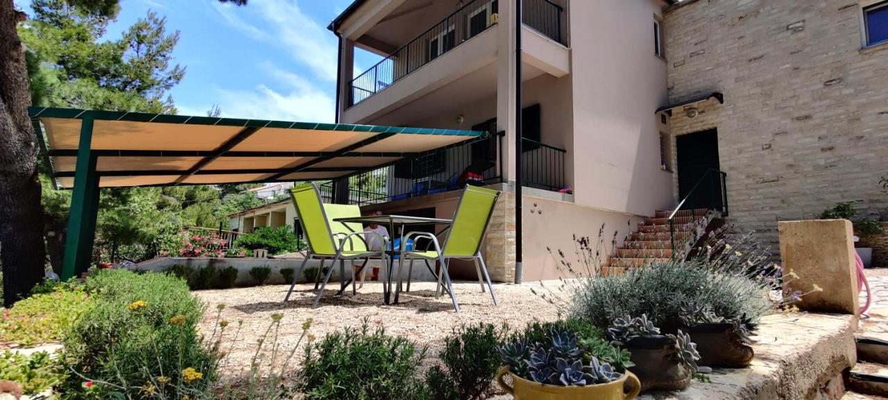 Villa Paula Murter Bagian luar foto