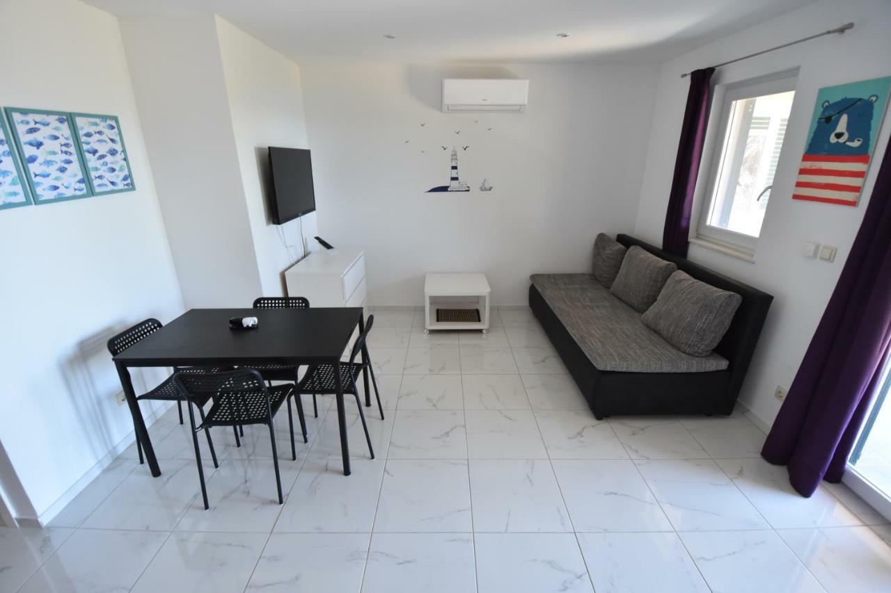 Villa Paula Murter Bagian luar foto